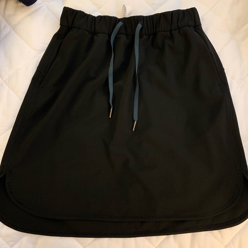 Lululemon On The Fly Skirt Size 8